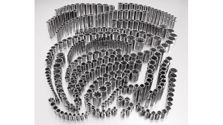 Illustration for article titled Deals: Cheap Trackwall Rails, Gigantic Socket Set, Simple Toolbox